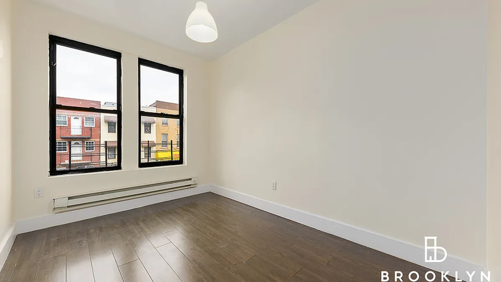 1598 Pacific St - Photo 6