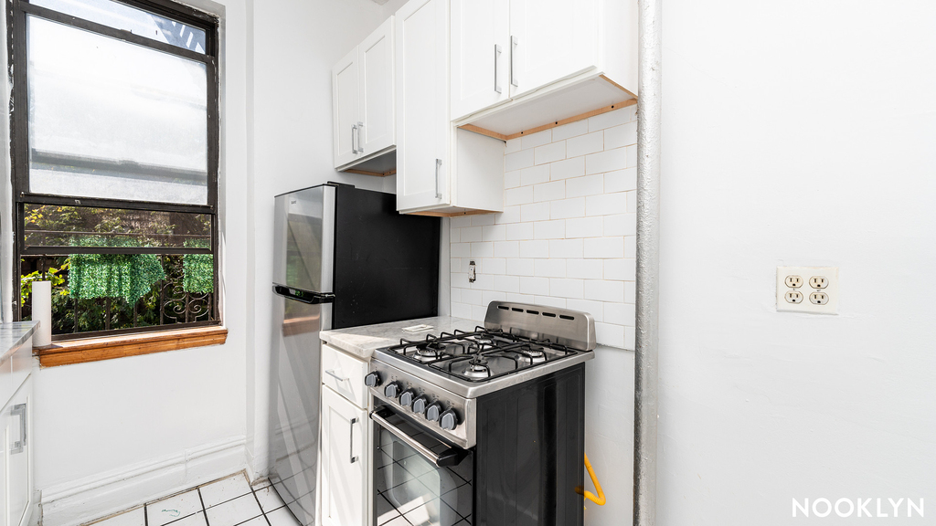 203 17th St - Photo 11