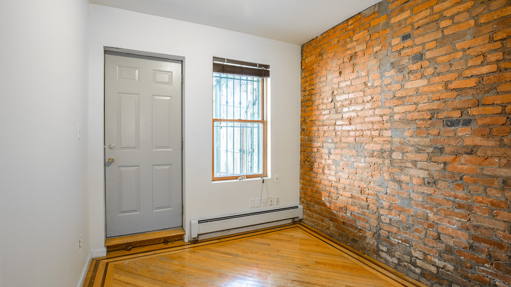 38 Greene Ave - Photo 1