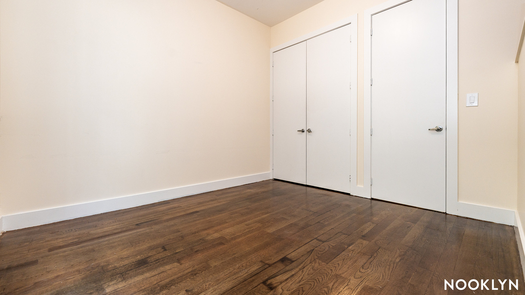 243 Irving Ave - Photo 14