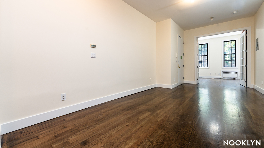 243 Irving Ave - Photo 6