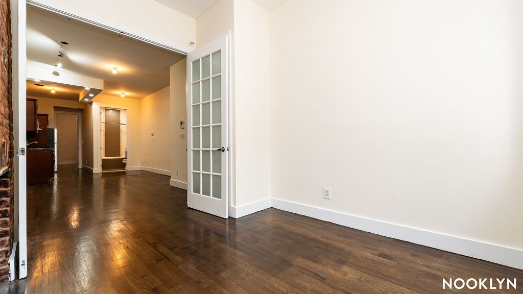 243 Irving Ave - Photo 11