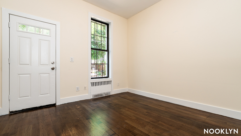 243 Irving Ave - Photo 12