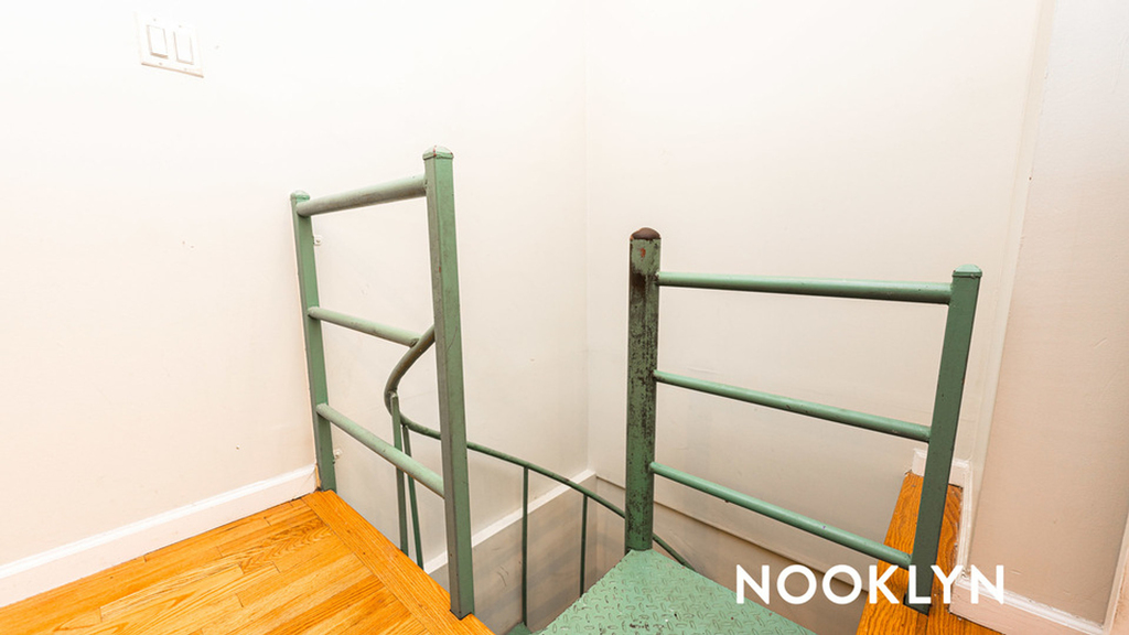 18 Goodwin Pl - Photo 7