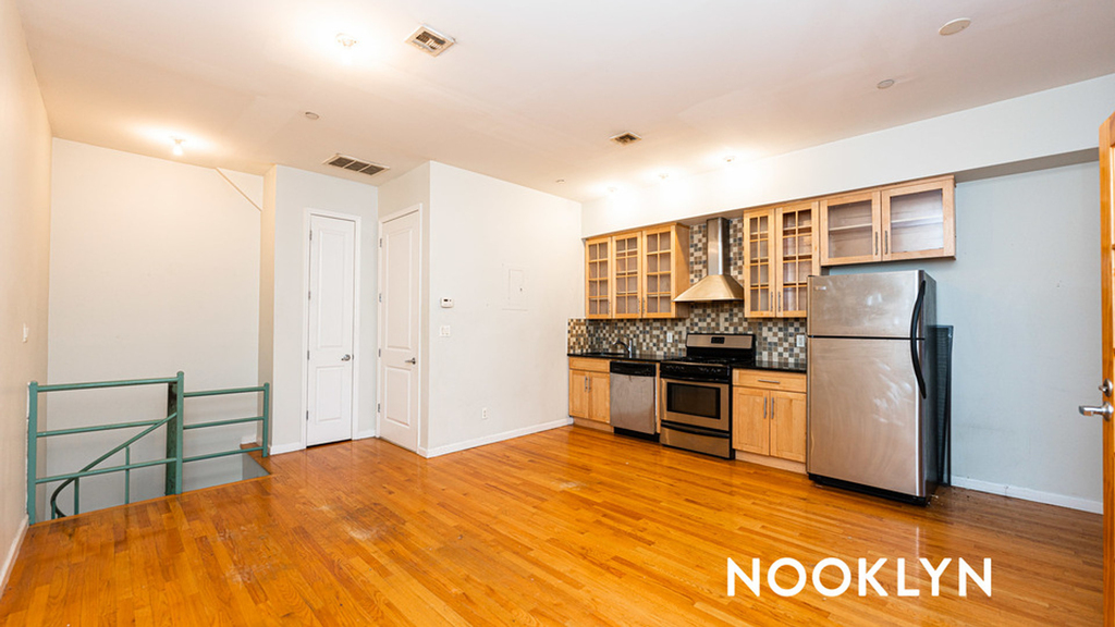 18 Goodwin Pl - Photo 5