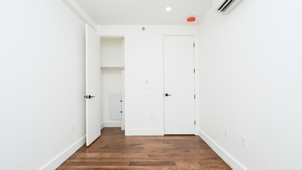 1054 Bushwick Ave - Photo 7
