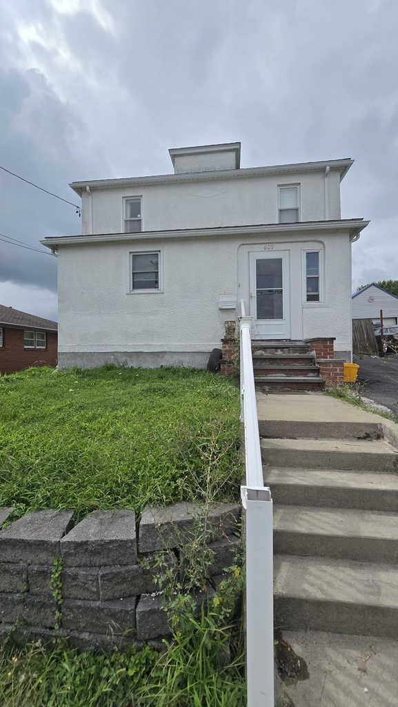 609 Oak Hill Ave - Photo 2