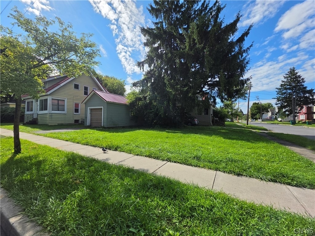 138 Saint Mary Street - Photo 1
