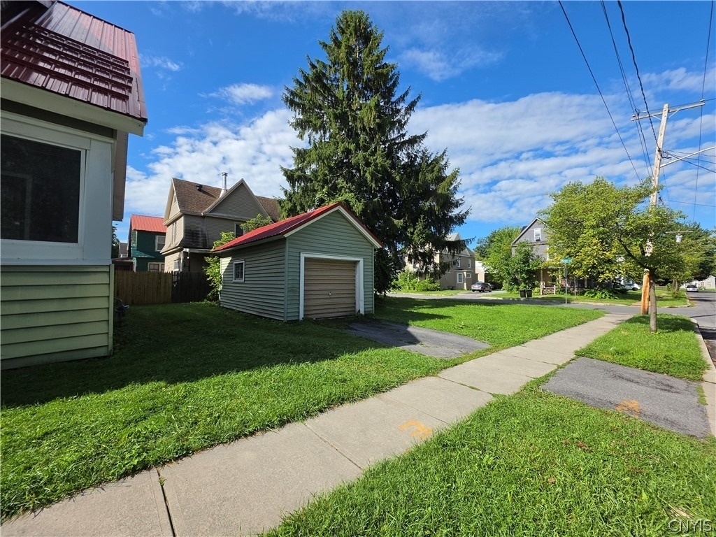 138 Saint Mary Street - Photo 2