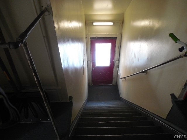 227 W Main Street - Photo 2