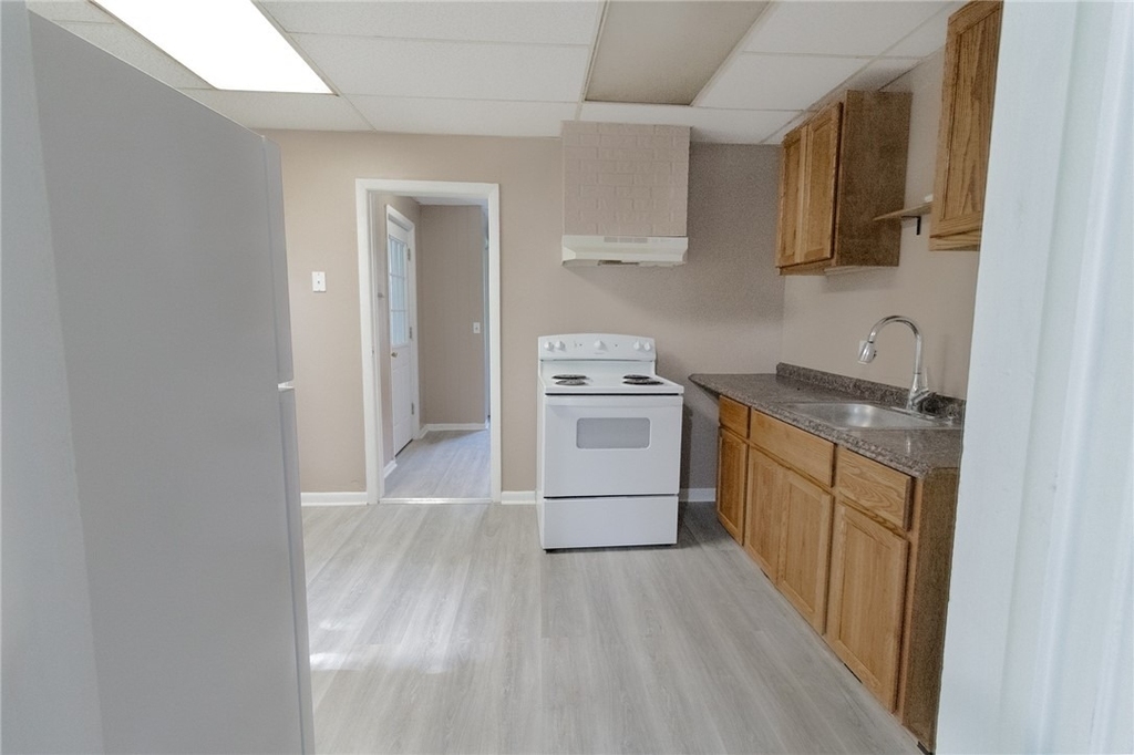 138 Stuart Ave Avenue - Photo 3
