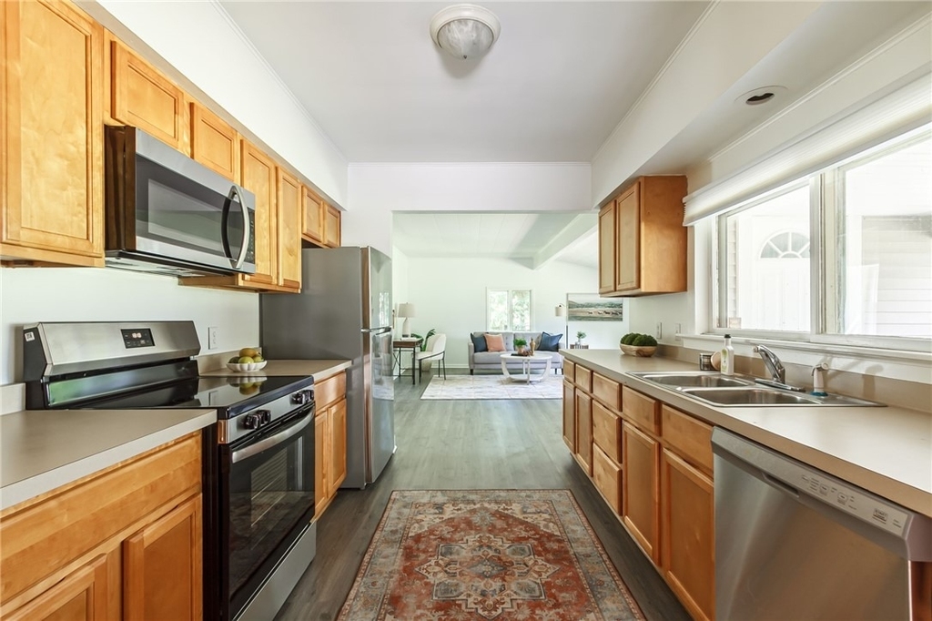 617 Dewitt Road - Photo 13