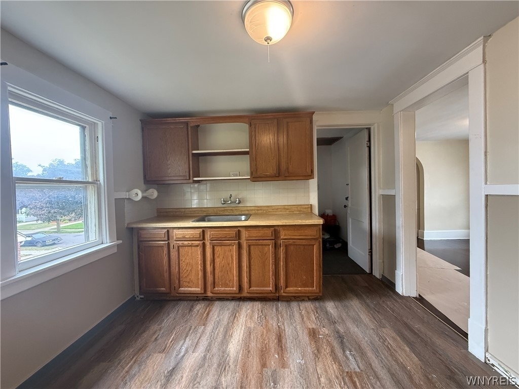 63 Wright Avenue - Photo 2