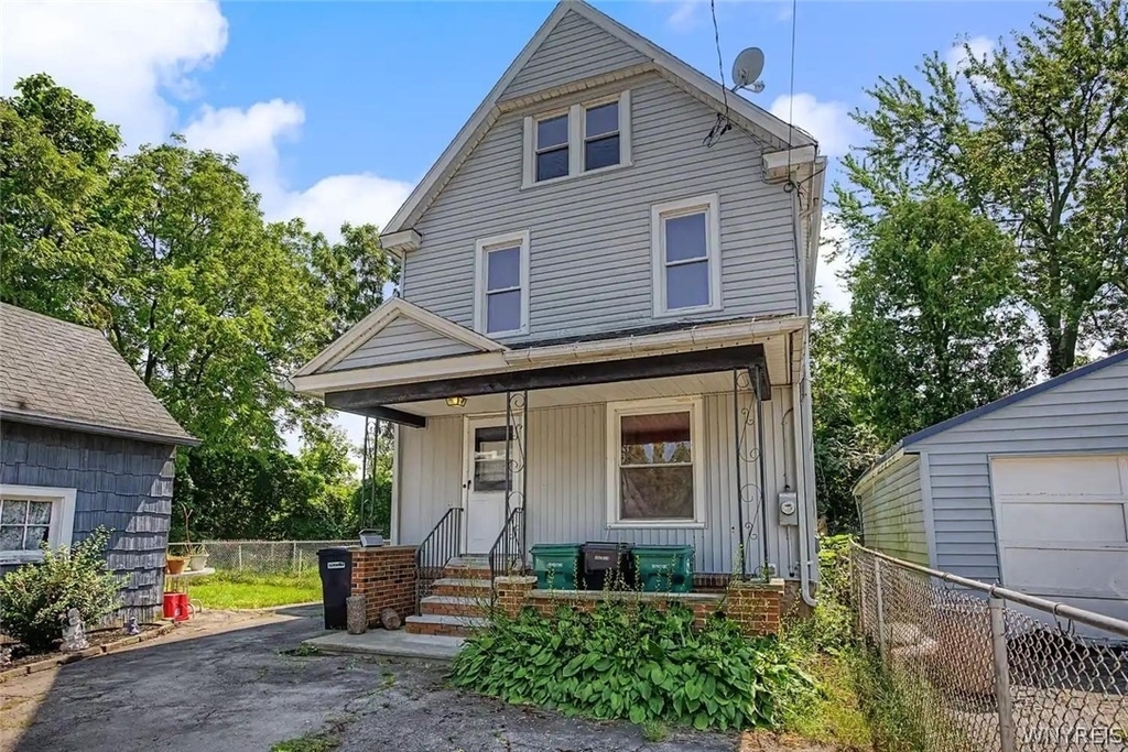 1335 Michigan Avenue - Photo 2