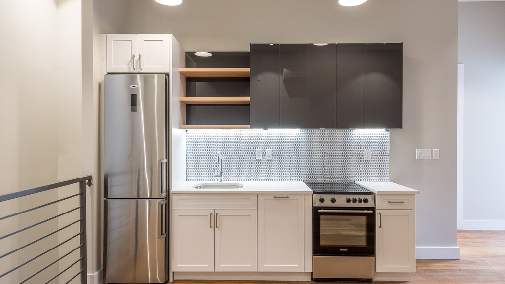 228 Kingsland Ave - Photo 14