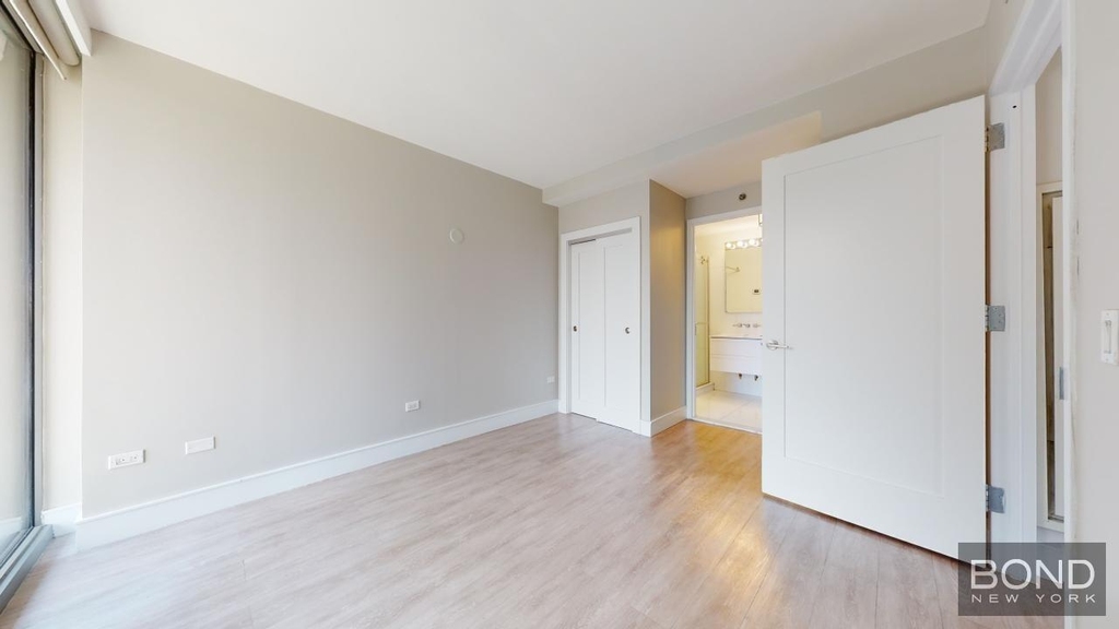 East 34th Street - Photo 2