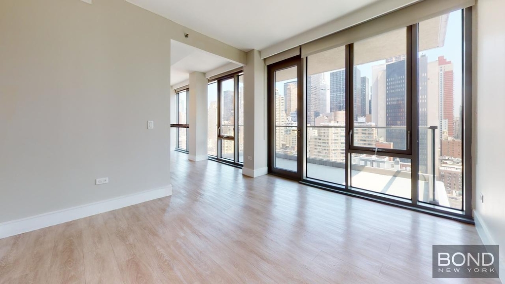 East 34th Street - Photo 0