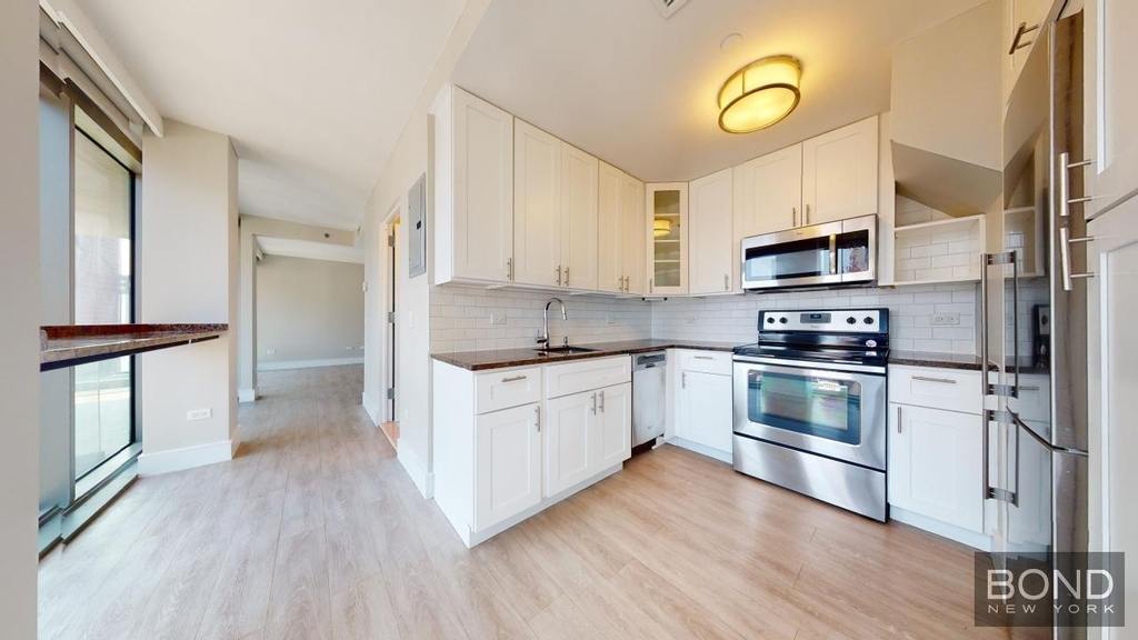 East 34th Street - Photo 19