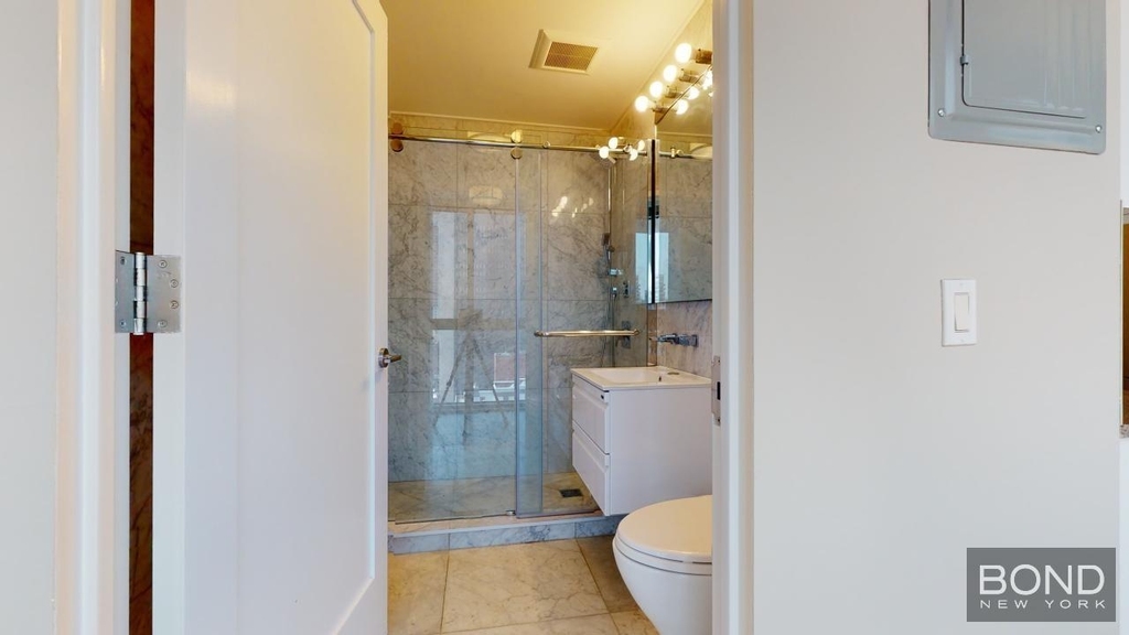 East 34th Street - Photo 10