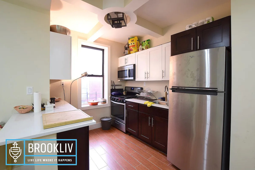 668 Hancock Street - Photo 2