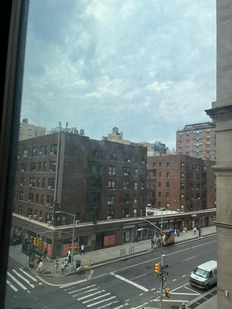Astor Place - Photo 4