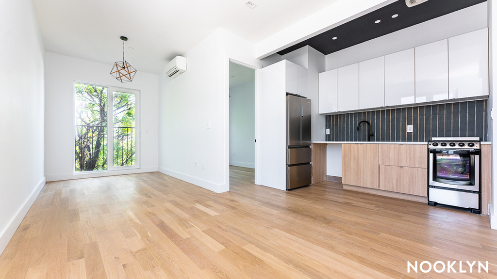 987 Bedford Ave - Photo 1