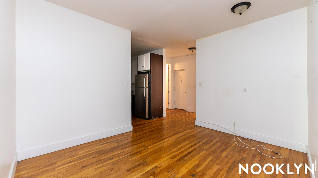 680 Monroe St - Photo 1