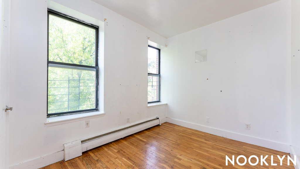 680 Monroe St - Photo 13