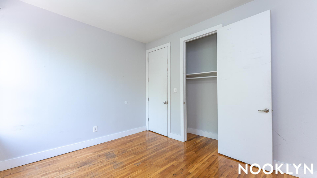 680 Monroe St - Photo 17
