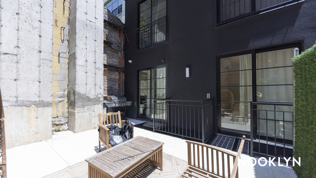 978 Kent Ave - Photo 8