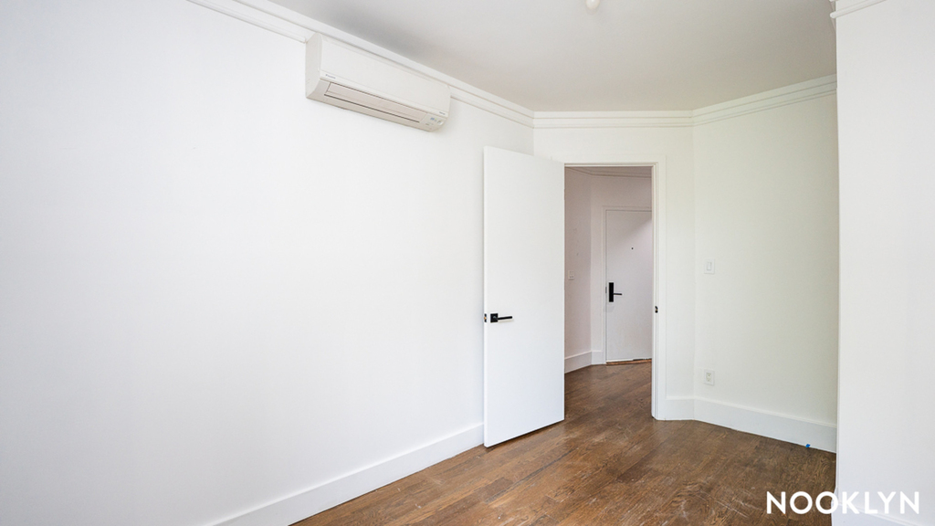 61 3rd Pl - Photo 12