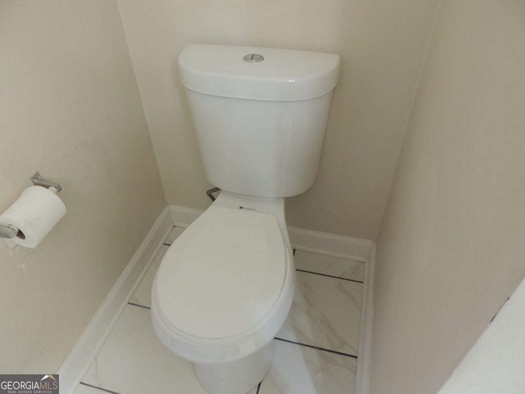 6336 Phillips Place - Photo 17