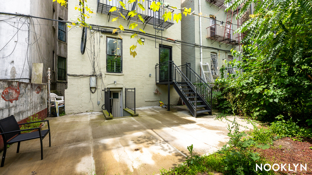 791 Sterling Pl - Photo 12