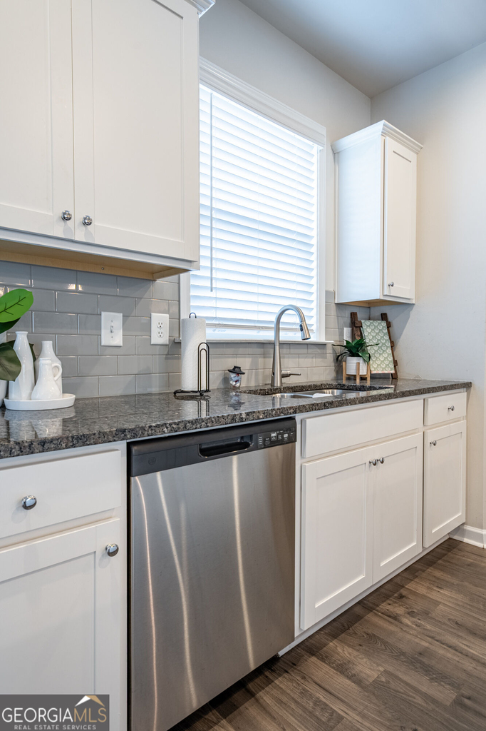 290 Mahone Drive - Photo 8