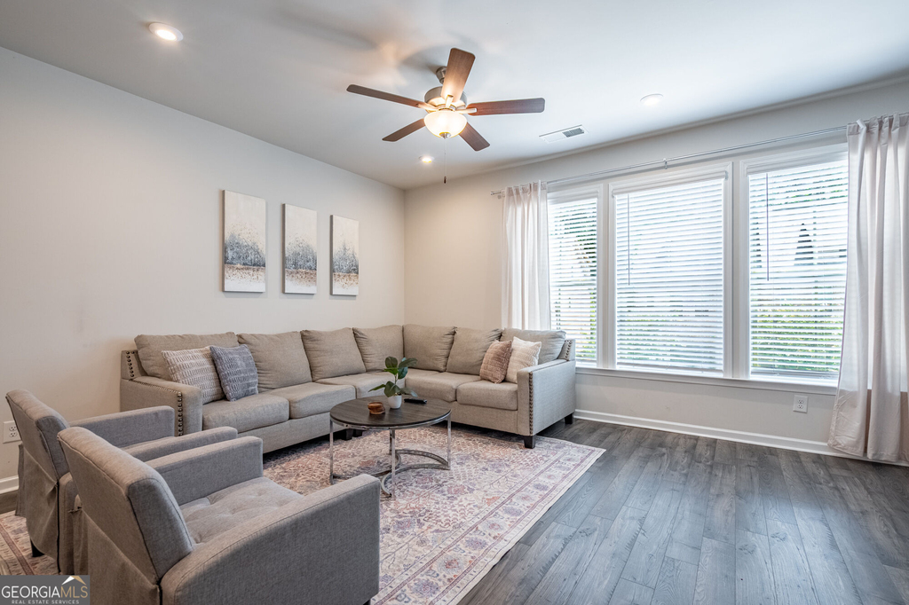 290 Mahone Drive - Photo 5