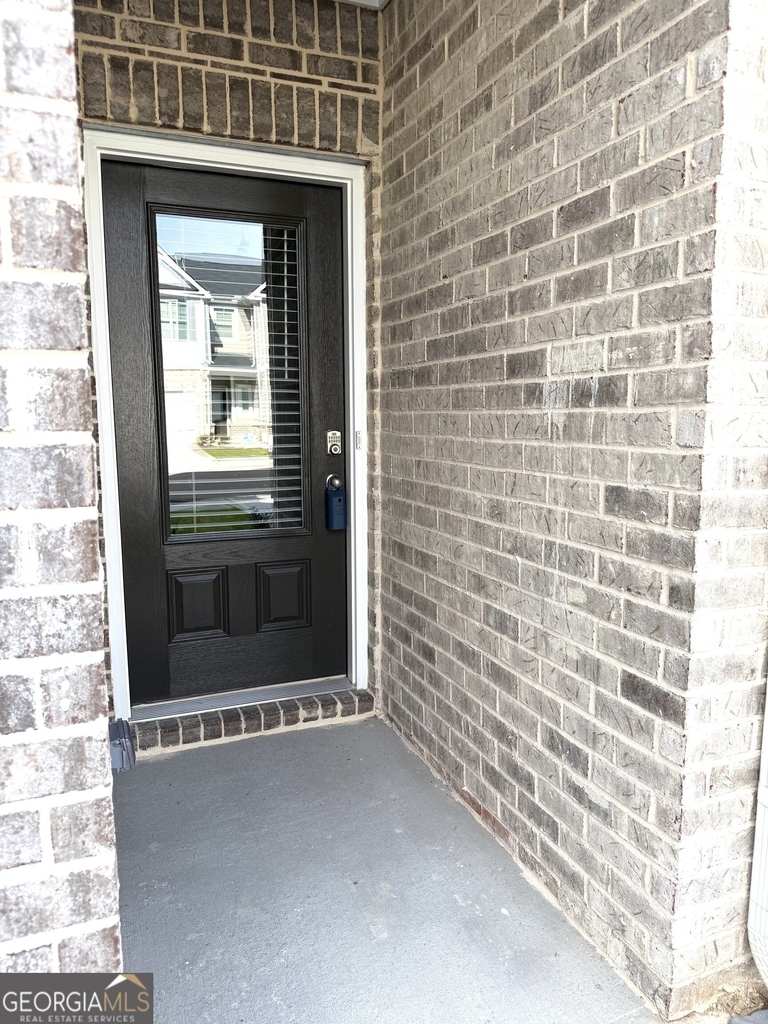 401 Lanier Circle - Photo 0