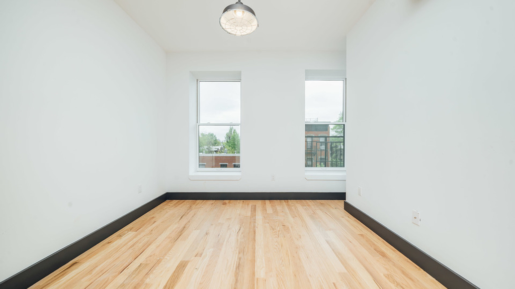 921 Gates Ave - Photo 9