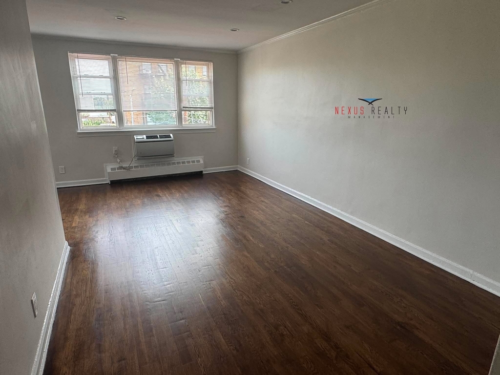 42-10 28th Avenue - Photo 3