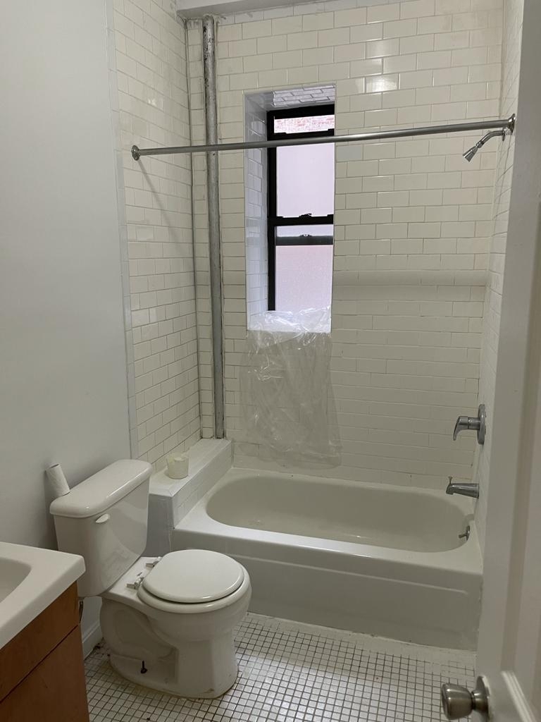 West 192 Street - Photo 1