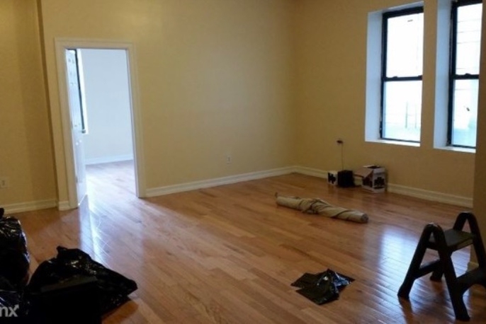 West 192 Street - Photo 4