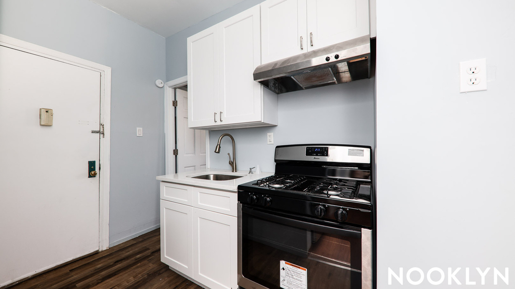 291 Evergreen Ave - Photo 11
