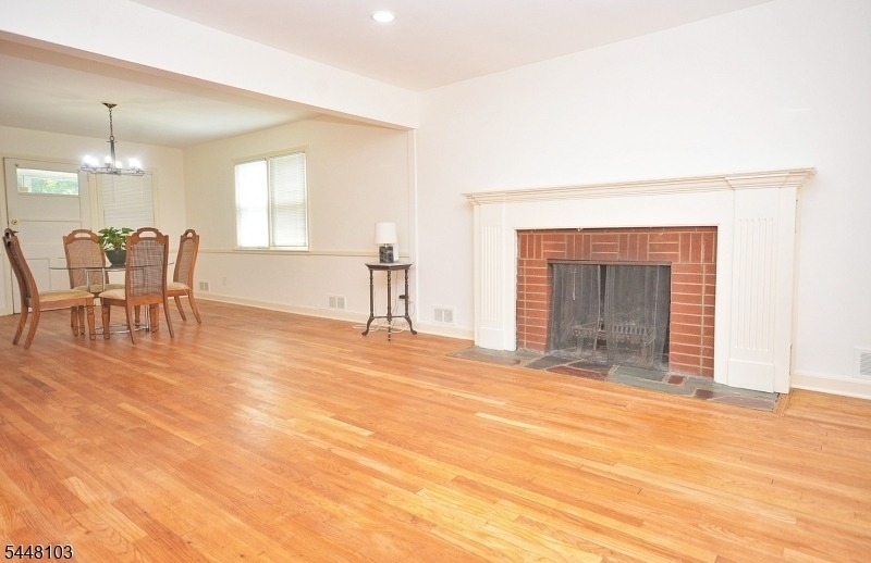 765 W 7th St - Photo 13