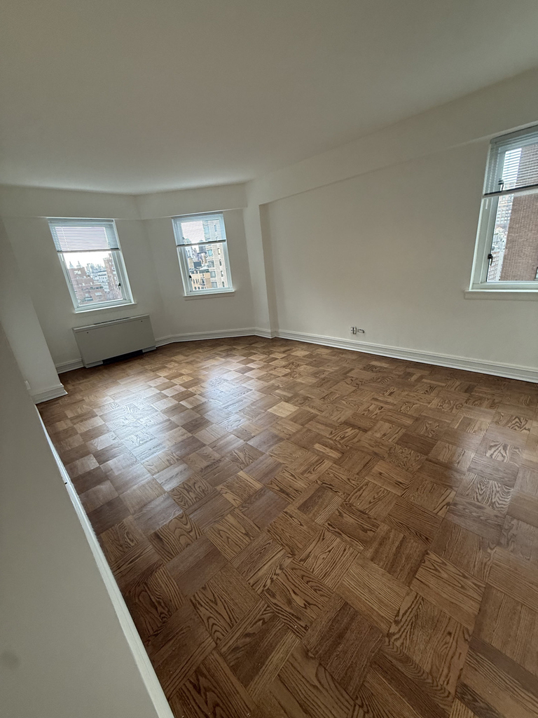 200 East 71st Street - Photo 6