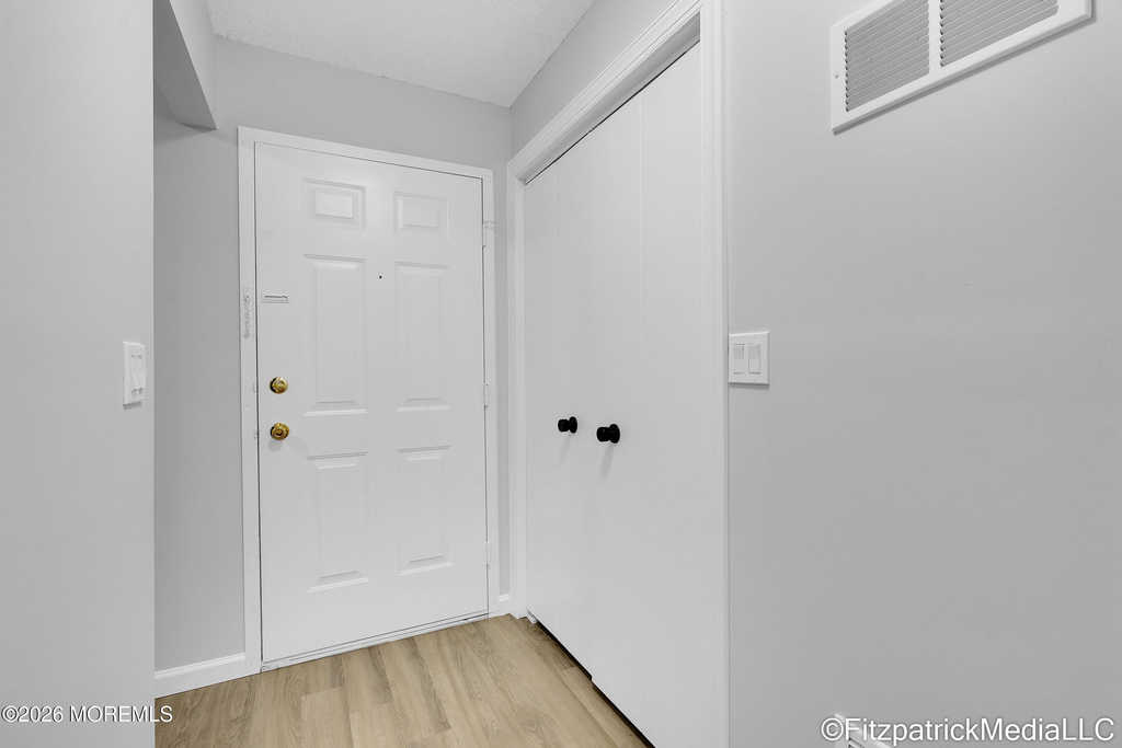 93 Diane Drive - Photo 4