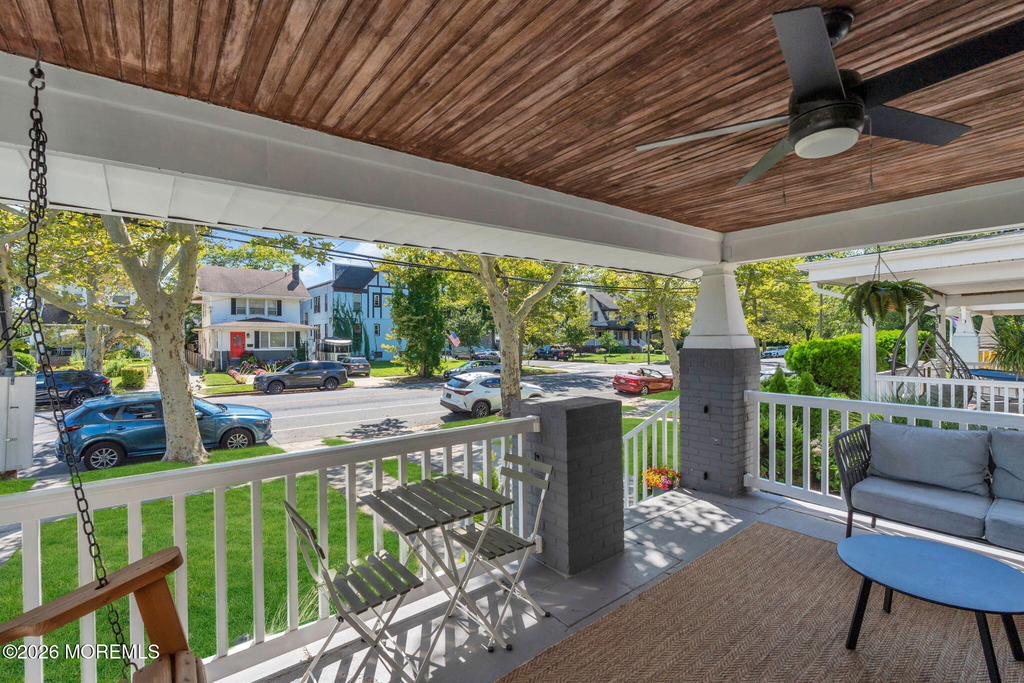 917 4th Avenue - Photo 1