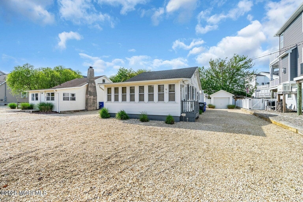 124 Mathis Drive - Photo 3