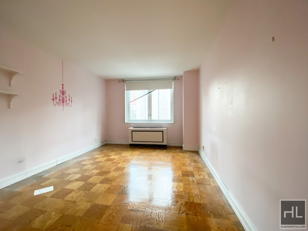 East 71st Street - Photo 1