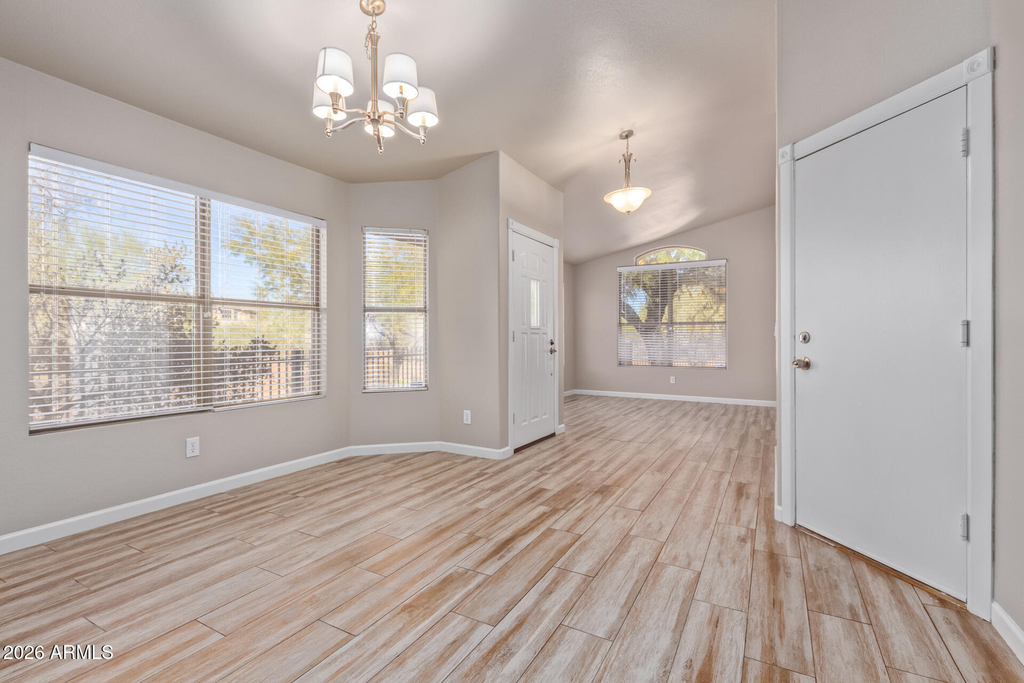 4607 E Abraham Lane - Photo 3