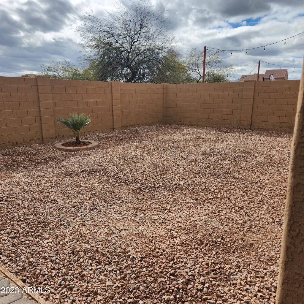 23877 W Wayland Drive - Photo 21
