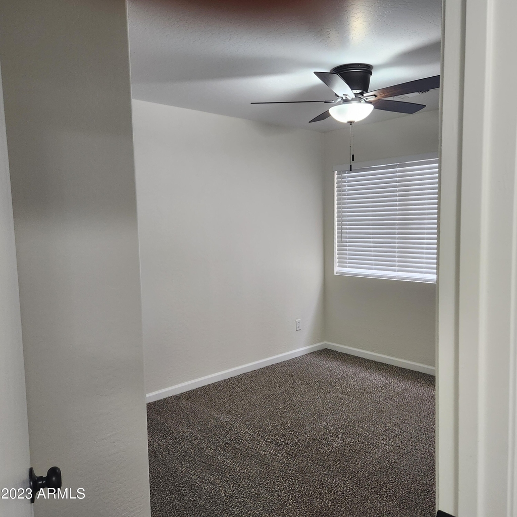 23877 W Wayland Drive - Photo 11